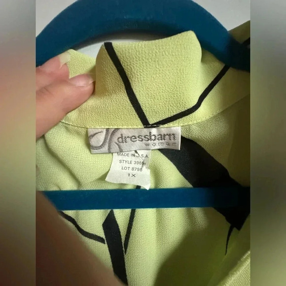 Dress barn women’s vintage lime green yellow with black abstract linessize XL - Picture 3 of 4